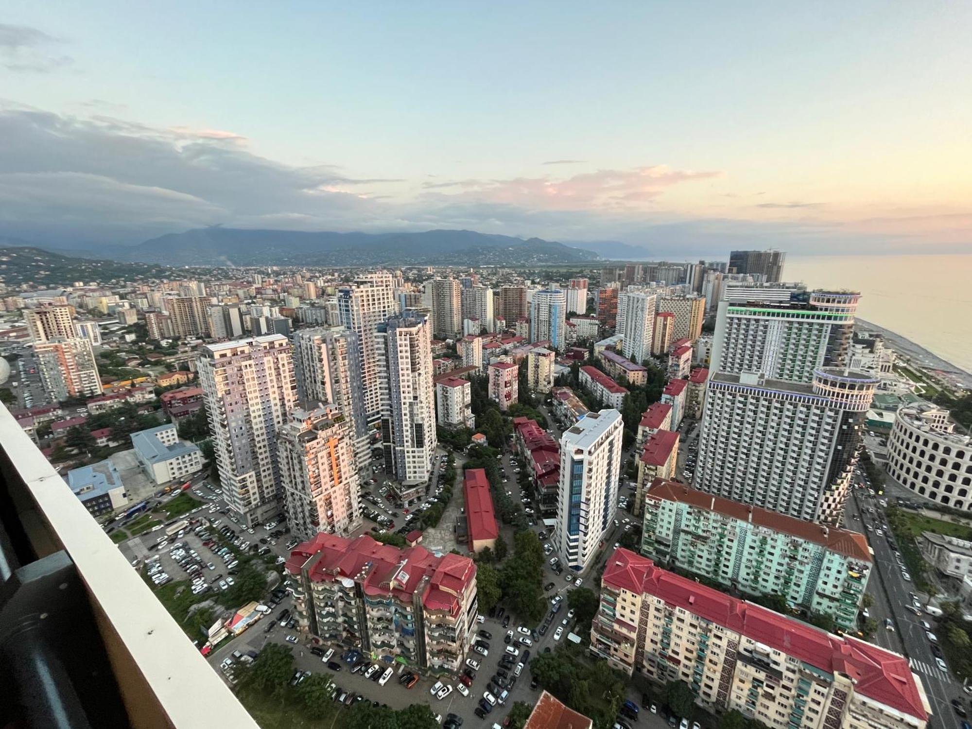 Orbi City Sun Tower 43 Floor Батуми Экстерьер фото